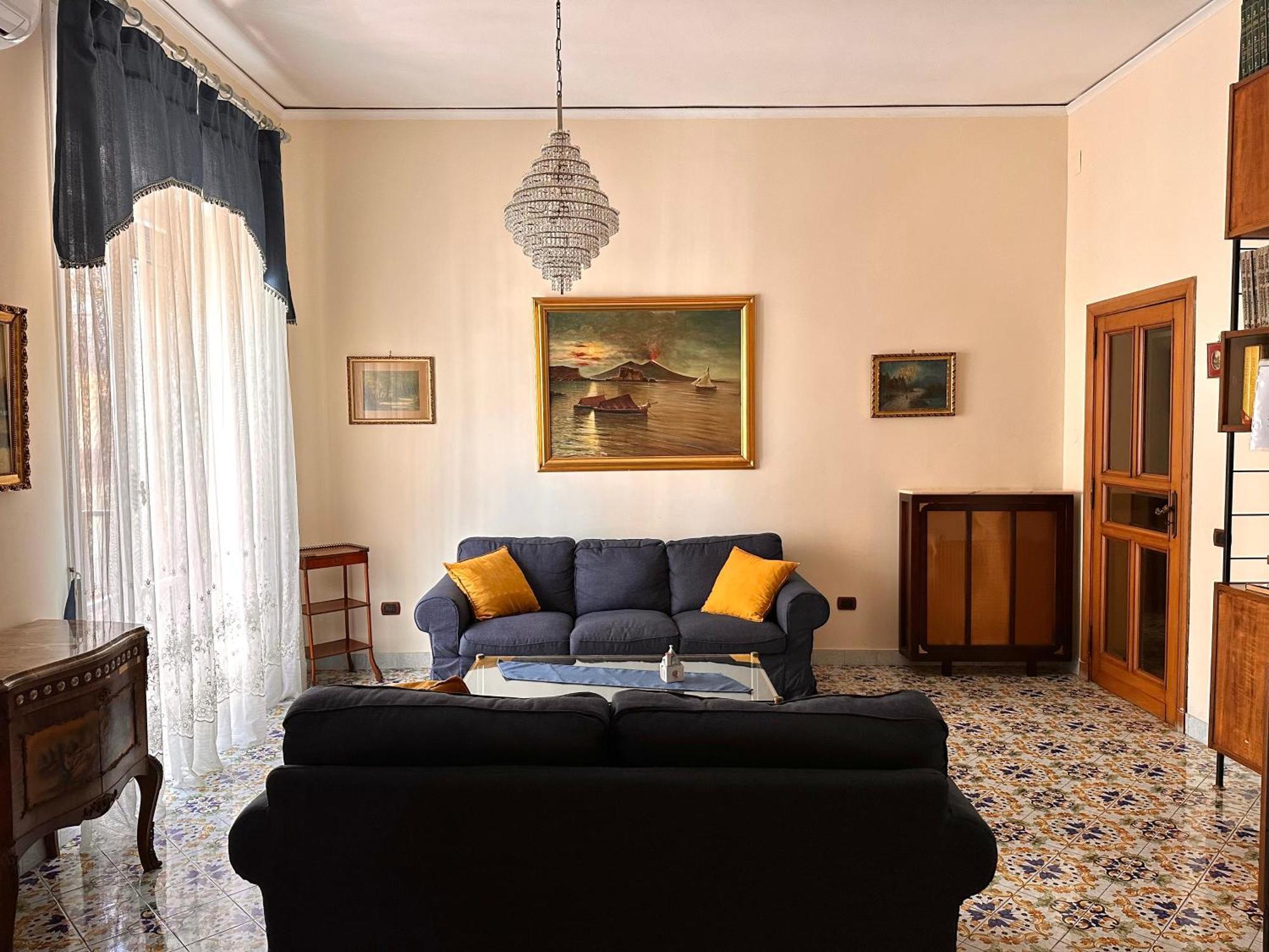 Maman Suite, City Center Near Molo Beverello Napoli Eksteriør billede