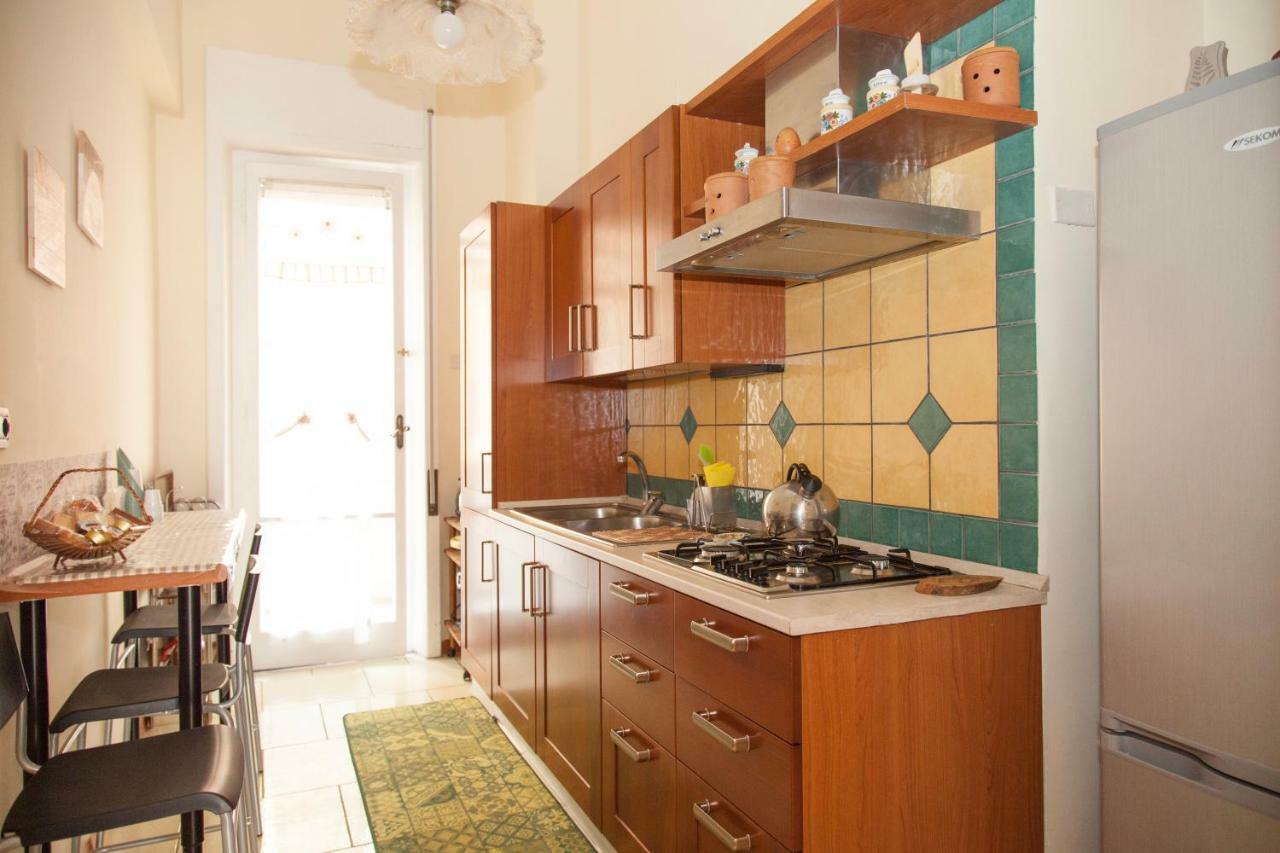 Maman Suite, City Center Near Molo Beverello Napoli Eksteriør billede